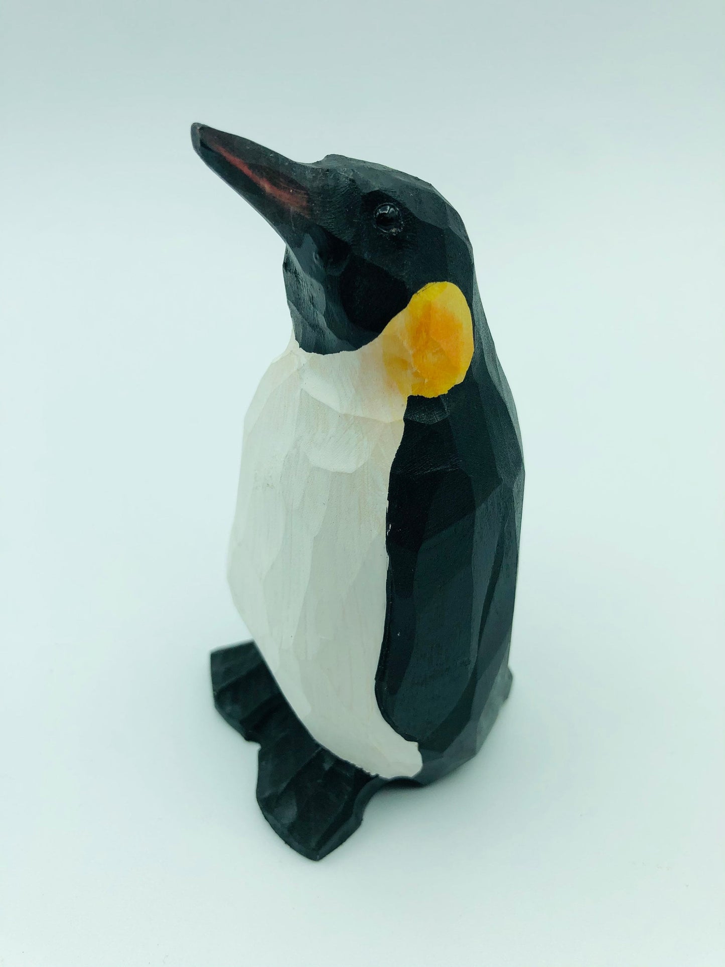 YEEYAYA penguin Wood sculpture woodcarving. hand made wood Figurines wood carving Hand Carved Figurine Merry Christmas gift