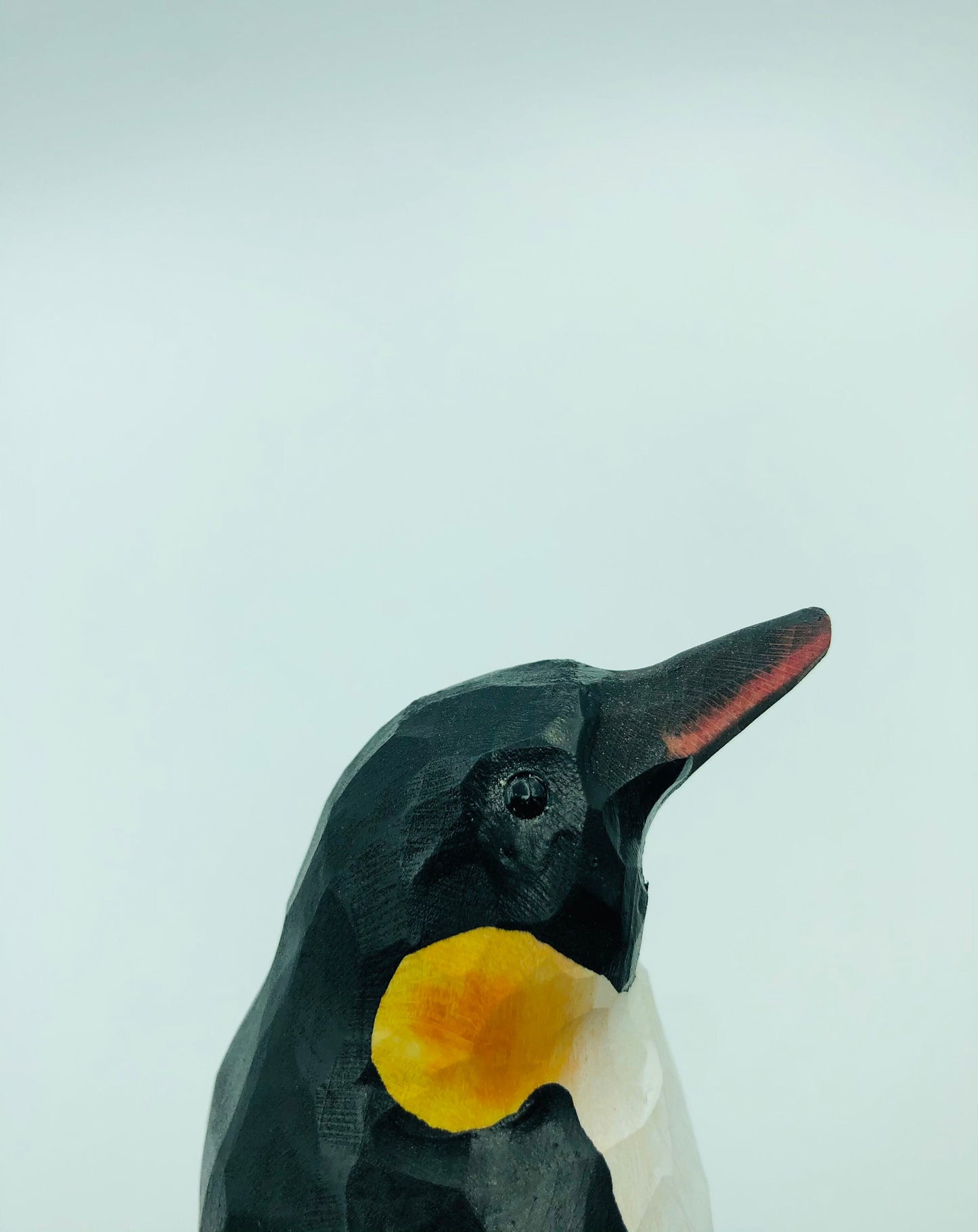 YEEYAYA penguin Wood sculpture woodcarving. hand made wood Figurines wood carving Hand Carved Figurine Merry Christmas gift