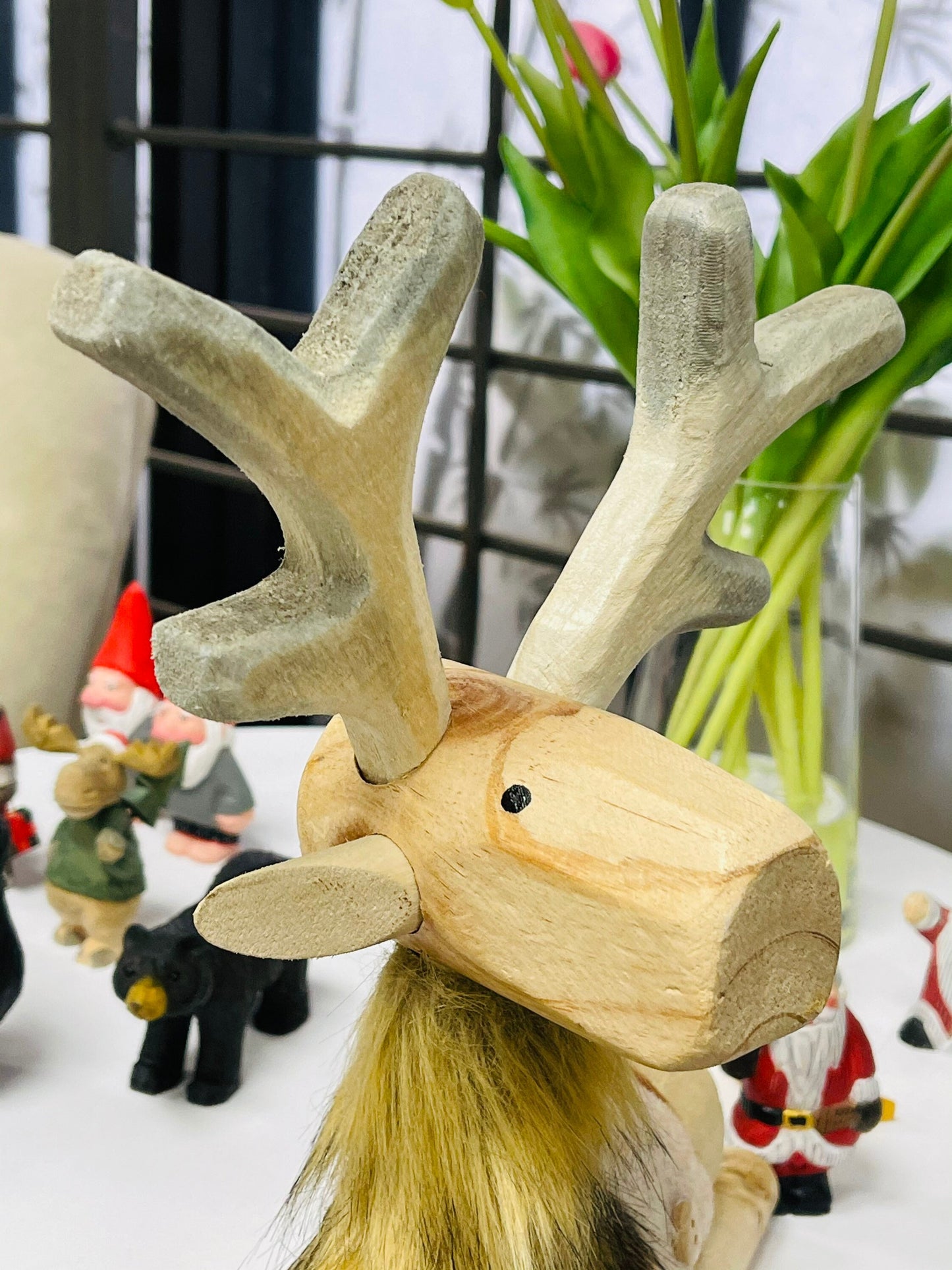 YEEYAYA Bucks Stag Wood sculpture Home decor Wood statue Wood figurines room decor Hand Carved wild animals Zoo Wood decor Deer