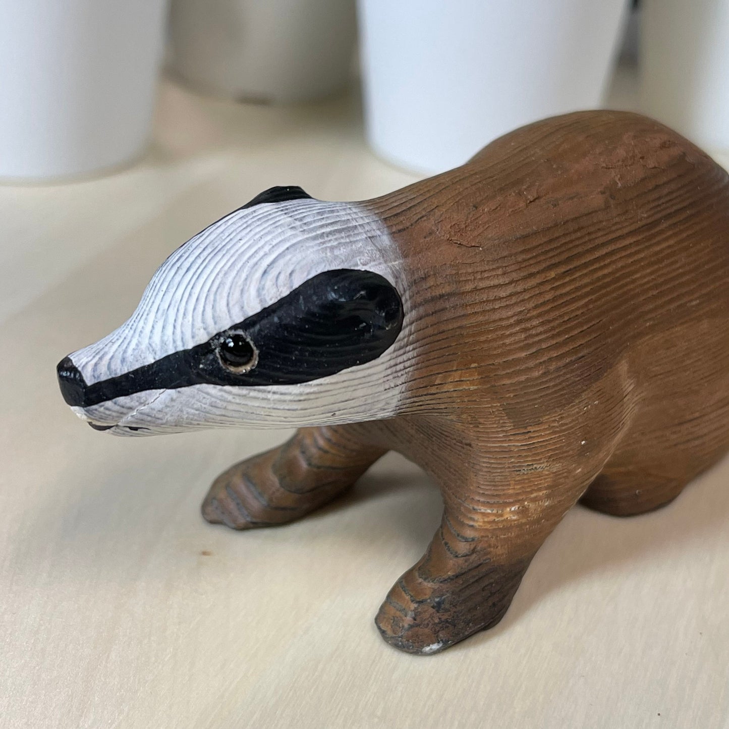 YEEYAYA Wood sculpture badger Wood statue Wood collectibles handmade wood badgers woodcarving Wild animals Hand Carved Wood figurines