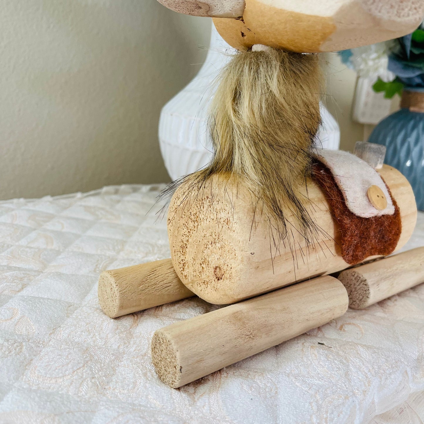 YEEYAYA Reindeer Wood sculpture Home decor Wood statue Wood figurines room decor Hand Carved wild animals Zoo Wood decor Christmas gift Deer