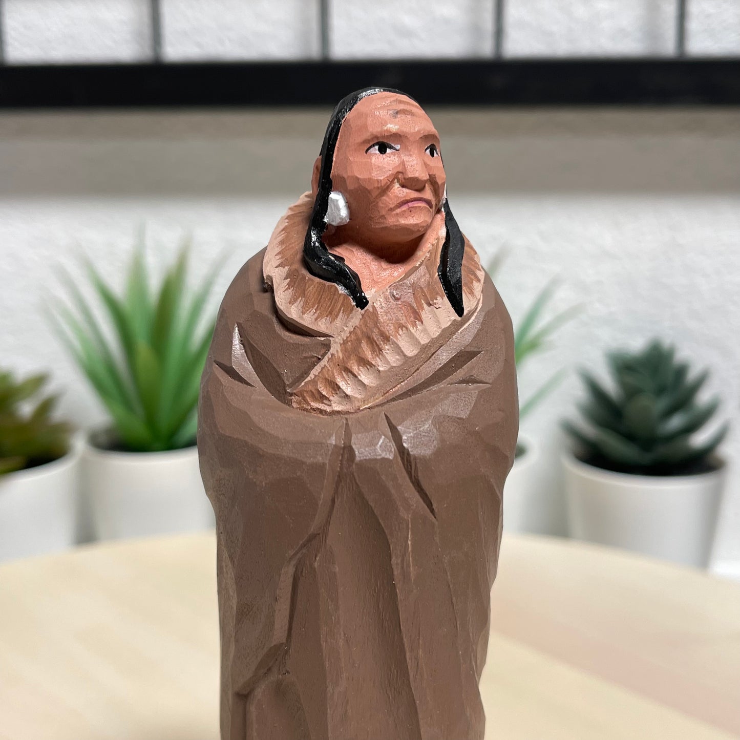 YEEYAYA Indian Wood Sculpture Hand Carved Wood Wooden Figurine Home Decor Room Decor Natural American